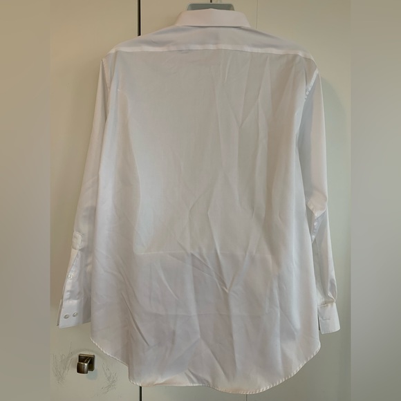 Calvin Klein white dress shirt - Picture 5 of 5